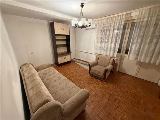 Vojvođanska ulica! Dvosoban!