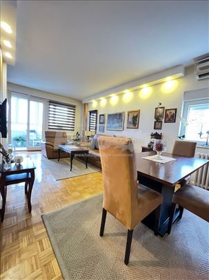 Blok 64, 74 kvadrata 3.5 stan