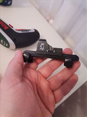 Docter red dot sa Blaser montazom