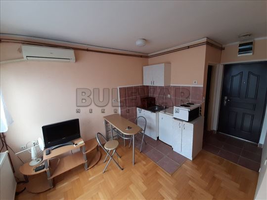 Izdaje se garsonjera kod Difa i Fakulteta zaštite