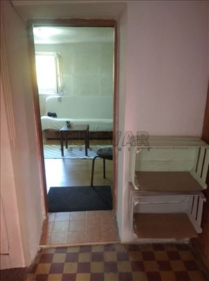 Izdaje se stan u centru grada!