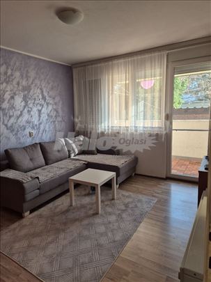 Izdajem stan u Zemun Polju