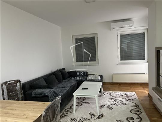 Kotež odlična lokacija, 1.5 Nov i održavan stan ID