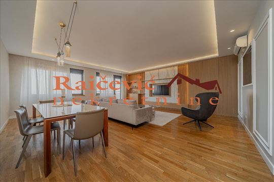 Luks, sa garazom, Crveni krst, Gajeva, 4.0, 98 m2