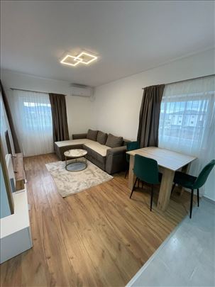 Nov namešten jednoiposoban stan-Adice sa parkingom