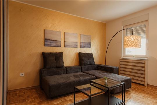 Nov, namesten jednoiposoban stan, Jugovicevo