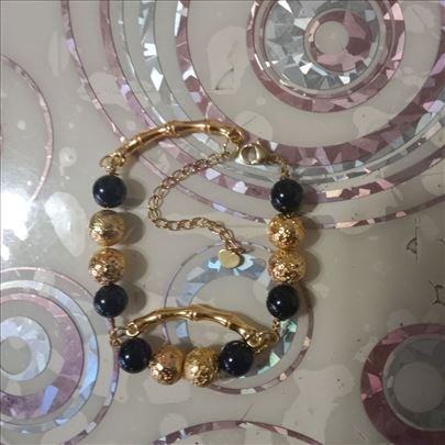 Rucno radjena narukvica od poludragog kamenja