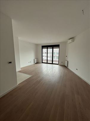 The One, odličan, može i pp, ID 20270