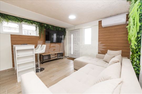 TOP potpuno nov, lux stan