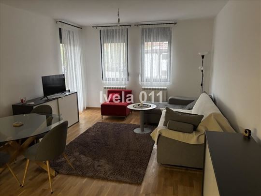 Uknjižen 1.5 stan - Kumodraž ID#4031