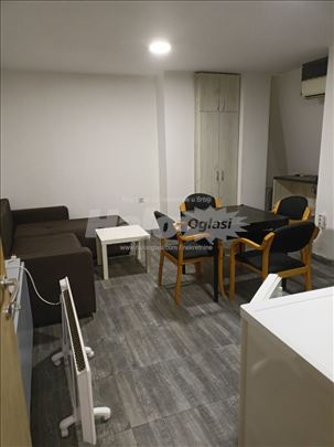 Izdaje se jednoiposoban stan kod Vojne bolnice