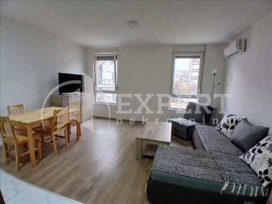 Izdaje se komforna garsonjera u blizini Palilulske