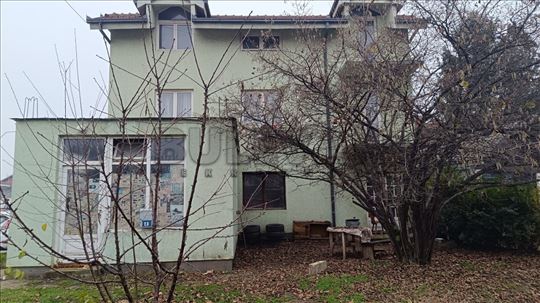 Kuća sa lokalom 134m2, Bulevar Nikole Pašića