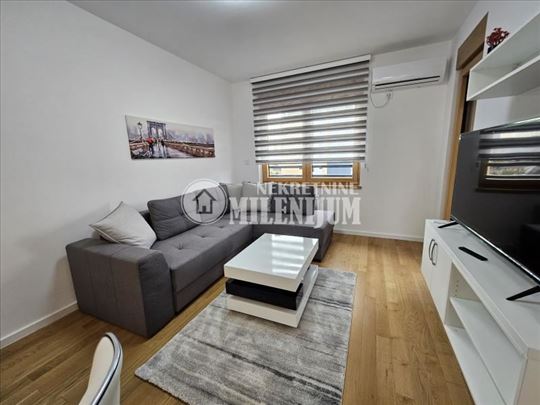 Novo! 2.0 stan sa garažom ID#2150