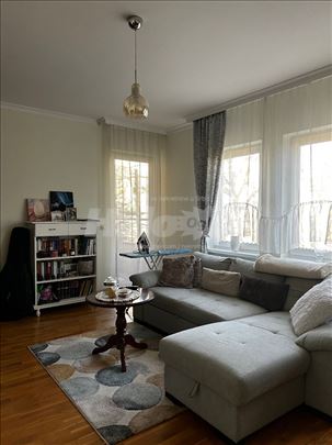 Stan na Voždovcu s terasom, namešten, pet friendly