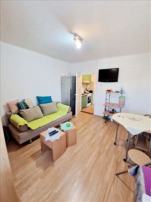 Ustanička, cena sa svim troškovima