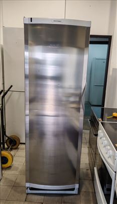 Frizider Vestfrost 365 lit garancija 12 meseci