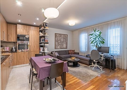 Lekino brdo 69(L) odličan noviji mog G, 2 kupatila