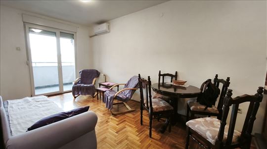 Lep 1.5 stan, 40m2, Sajam