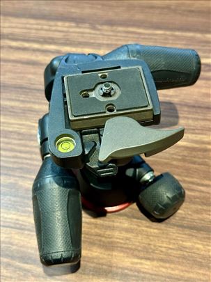 Manfrotto MH804-3W 3-Way Pan-and-Tilt Head