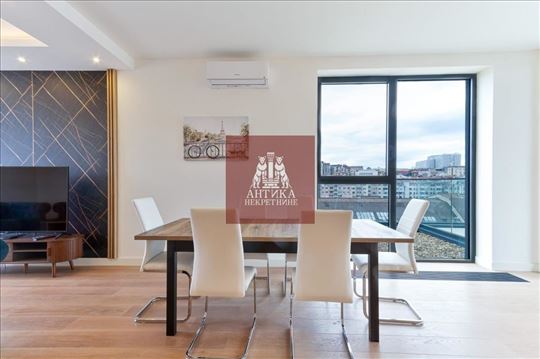 Nov, Komforan I Luksuzno SreĐen!