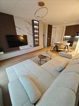 Nov, Neuseljavan, Dizajnerski projektovan