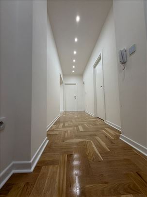 Vračar, kod Madere, parking, uknjižen, lux 