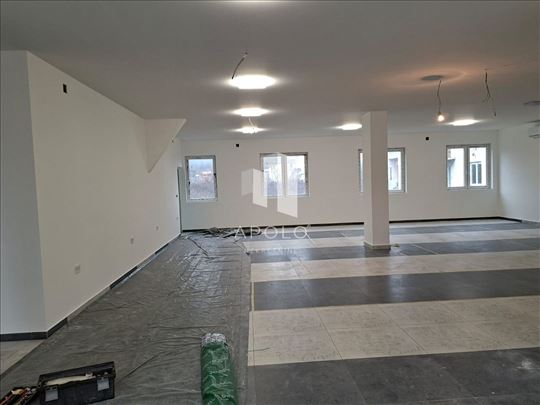 Poslovni prostor za izdavanje – Leštani