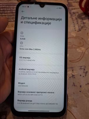 Prodajem telefon vrlo malo koriscen mesec dana