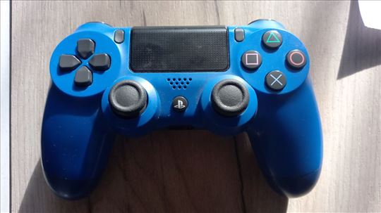 Sony joystick za PS4 potpuno ispravan saljemo vid
