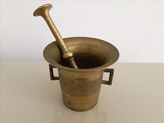 Starinski mesingani avan