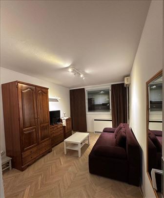 Tašmajdan, 27. Marta, odličan mali stan za zakup