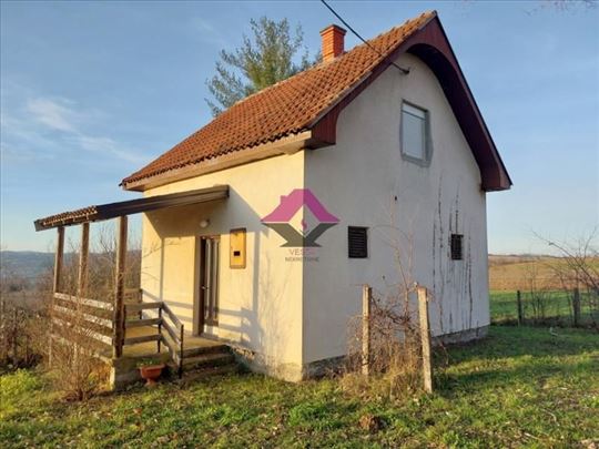 Valjevo-Veselinovac porodična kuća 84m2 sa placem 
