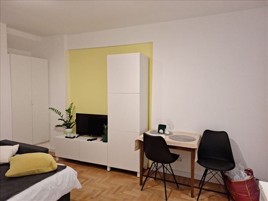 Garsonjera Blok 23 Milutina Milankovića