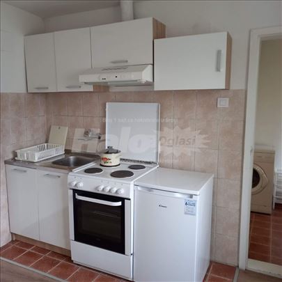 Izdajem namešten stan