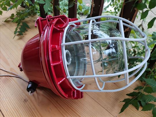 Lampa visilica brodska