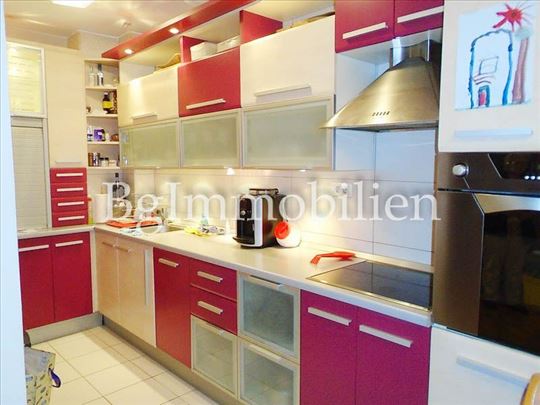 Novogradnja, pet friendly, garaža u ceni