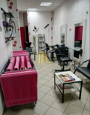 Prostoran poslovni prostor na Bulevaru Oslobodjenj