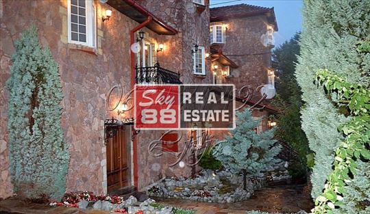 Senjak , rezidencijalna zona ,  ekskluzivna  vila 