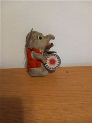 Stara mehanicka igracka