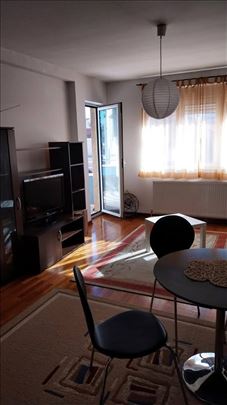 🚀TOP PONUDA🚀 Izdaje se jednoiposoban stan 