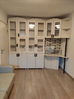 Uknjizen, Renoviran stan na Karaburmi