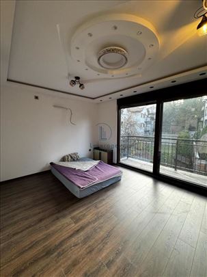 Voždovac, Podravska, 50m2 + garaža 18m2