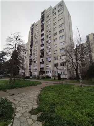 Blok 63, Gandijeva, 41m2, 2 od 7, cg, 2 lifta, 