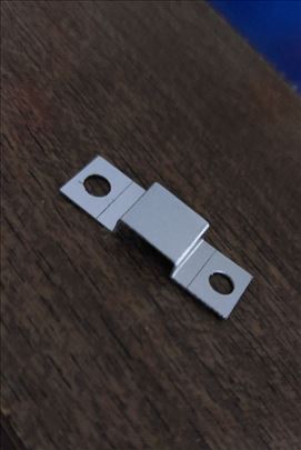 Drzac / Nosac /Stezaljka za led rgb trake 8 komada