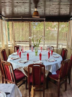 Izdajem restoran za proslave