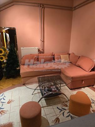 Izdajem stan u Mirijevu