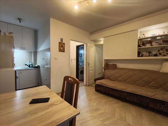 Jednoiposoban stan,preko Lepenice