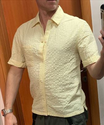 Košulja broj M i S nova HM