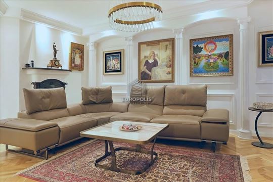 Lux kuća, Bežanijska kosa, parking ID#8808